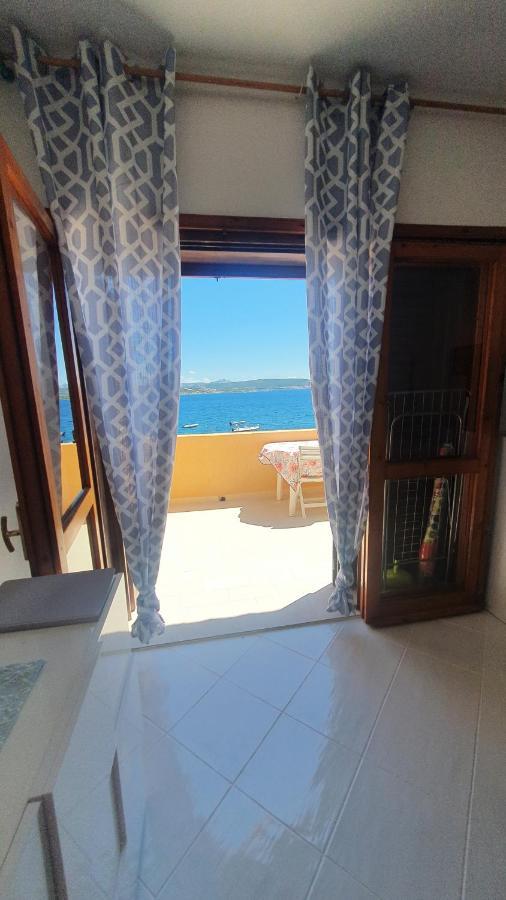 Appartamento Oltremare Vista Mare ラ・マッダレーナ エクステリア 写真